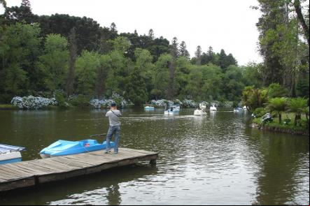 Pedalinhos no Lago Negro - Foto: Fernandosaldado (Licen