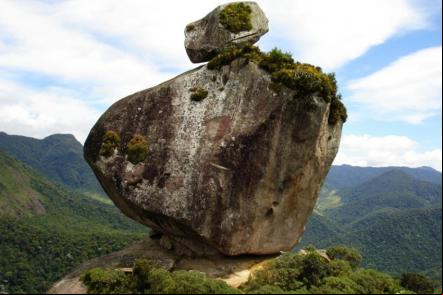 Pico do Peito do Pombo - Foto: Eduardo Ferreira (Licen
