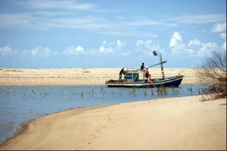 Barco de Pesca em Ponta do Corumbau - Foto: Jo