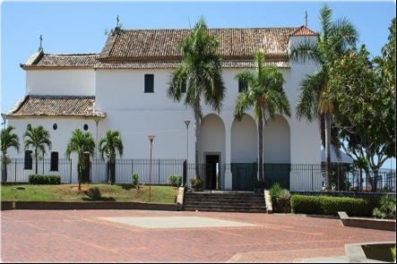 Igreja Santo Amaro de Ipitanga - Foto: Familia Rebou
