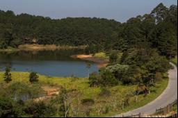 Lago Orion (Aldeia da Serra) Foto: Vitor Moriyama / G1