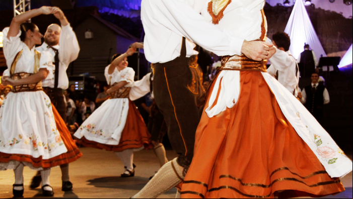 Oktoberfest Blumenau (SC), Cr