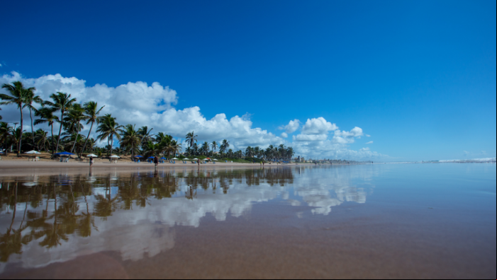 Praia do Flamengo, em Salvador (BA). Cr