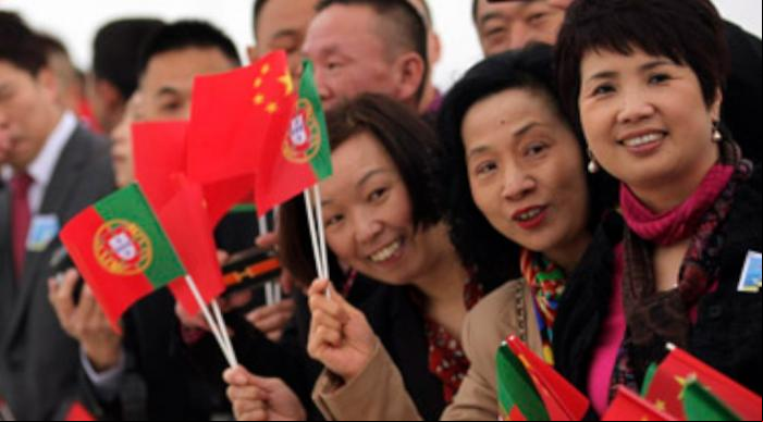 Turistas chineses - Foto: Jornal Econ