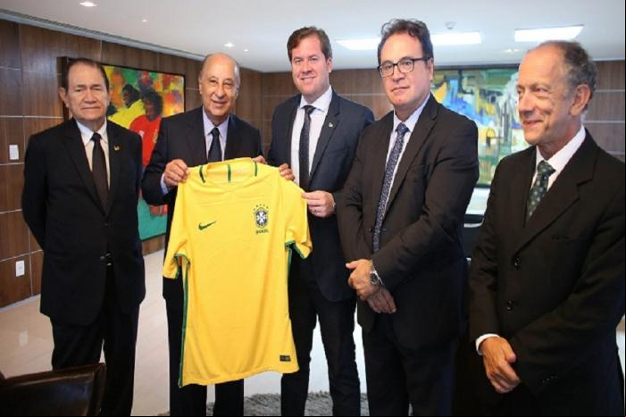 Diretoria da CBF e Ministro do Turismo